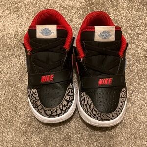 Nike Kids Black and Red Patterned Sneakers